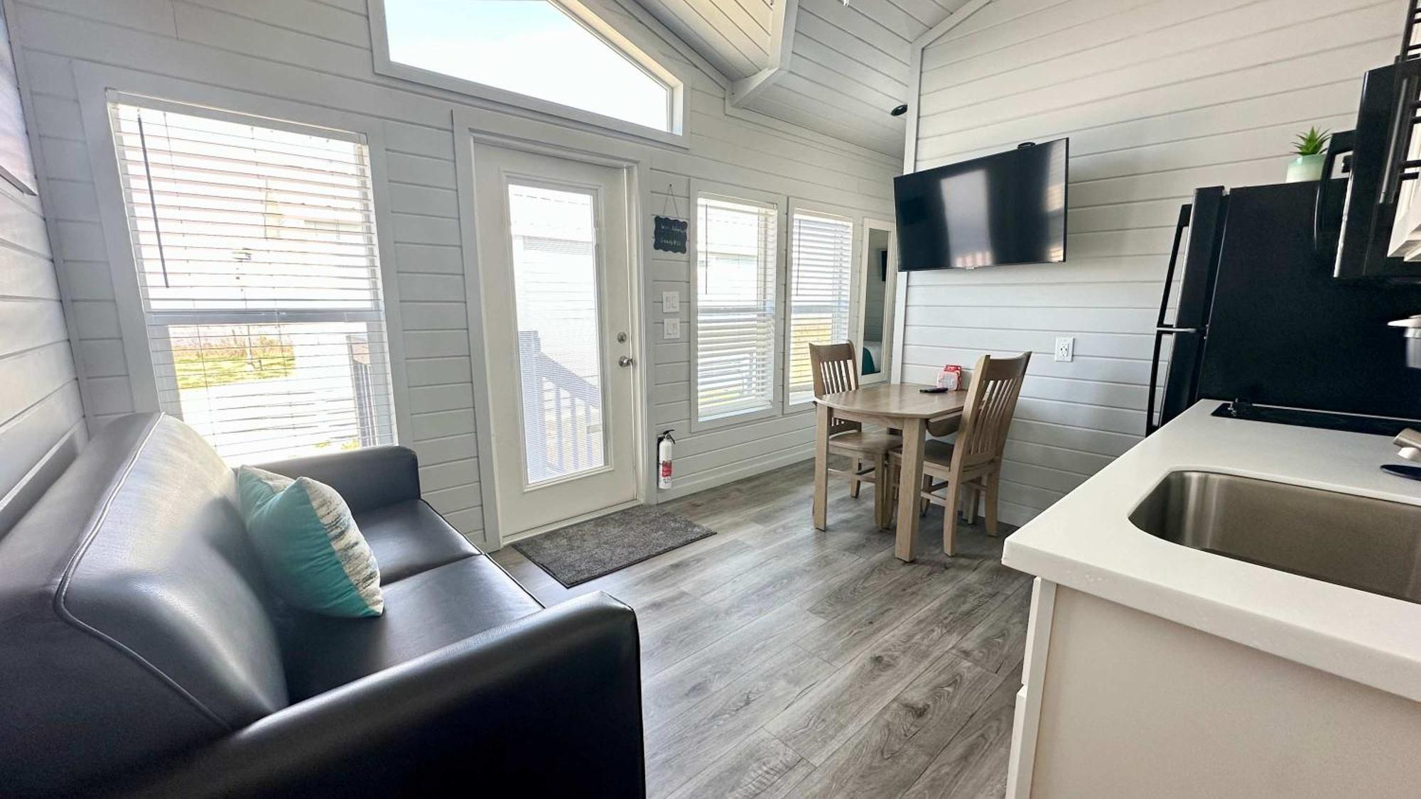 Bayfront Bliss & Great Fishing -Water Views & Beach Nearby Bolivar Peninsula Luaran gambar